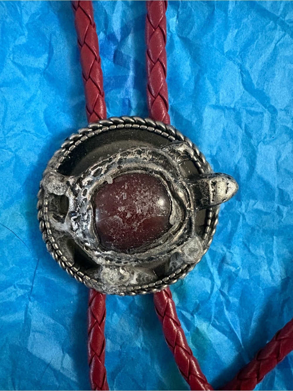 Red Stone Leather Bolo Tie Necklace – Classic Western Style